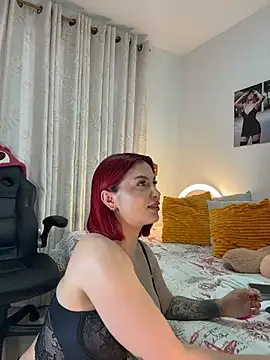 zafiro mo0n online show from February 2026 10:50:02 PM