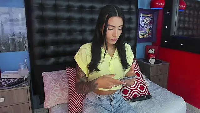 Snapshot of Taly_Fox chatting on November 2025 11:03:01 PM Taly Fox online show from November 2025 11:03:01 PM