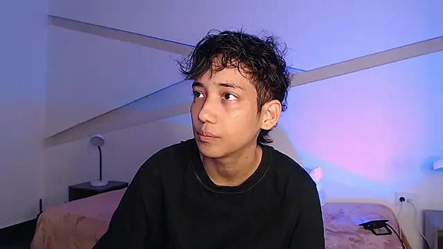 hot little bunny online show from February 2025 08:31:01 PM