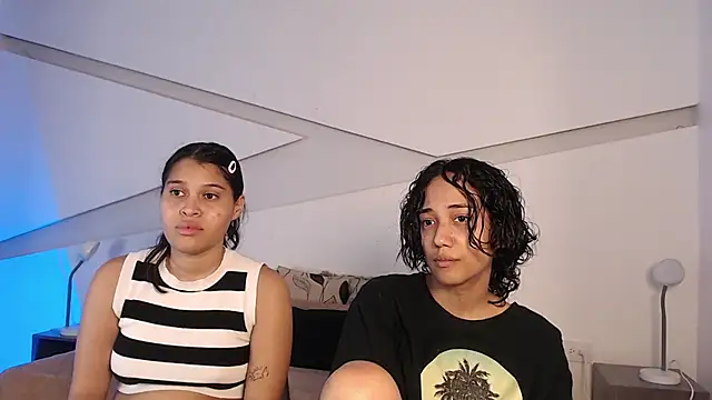 hot little bunny online show from November 2025 09:14:01 PM