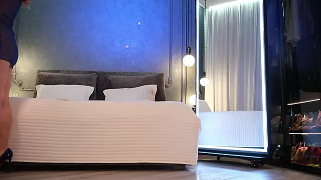 Rikka Moore online show from March 2026 11:07:02 AM