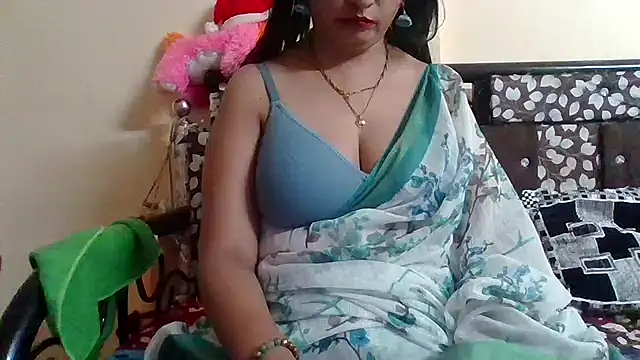 NautyBabe online show from September 2025 05:05:02 PM