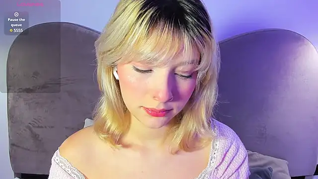 Ania jones online show from December 2024 07:38:02 PM