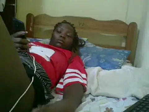 Snapshot of sweet-frida22 chatting on February 2025 12:00:02 PM sweet-frida22 online show from February 2025 12:00:02 PM