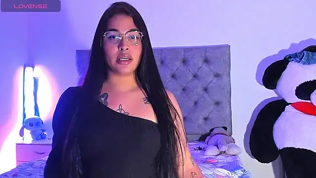 Snapshot of mabellfox chatting on December 2025 10:42:01 AM mabellfox online show from December 2025 10:42:01 AM