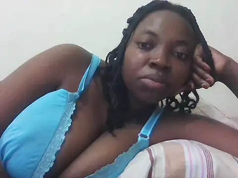 Snapshot of Sexxy_blush1 chatting on October 2025 06:45:02 AM Sexxy blush1 online show from October 2025 06:45:02 AM