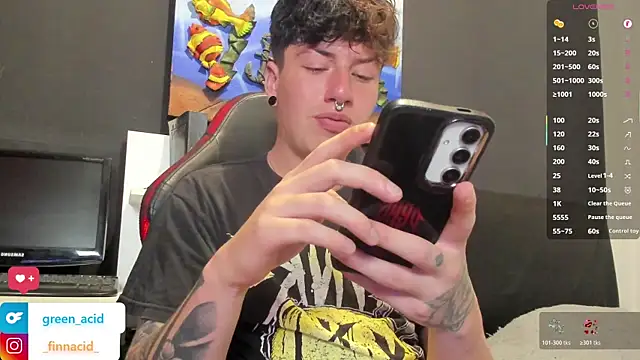 Snapshot of Green_acid01 chatting on April 2026 07:27:01 PM Green acid01 online show from April 2026 07:27:01 PM