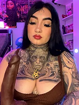 Snapshot of CloeeBeckam chatting on January 2026 07:46:01 AM CloeeBeckam online show from January 2026 07:46:01 AM