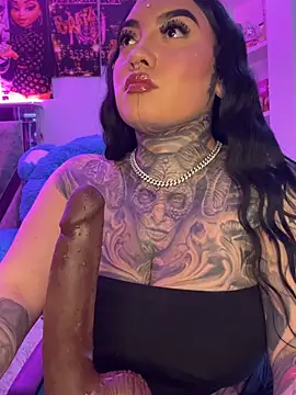 Snapshot of CloeeBeckam chatting on March 2026 08:34:02 PM CloeeBeckam online show from March 2026 08:34:02 PM