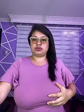 Snapshot of MiiaaJoness chatting on March 2026 04:29:02 PM MiiaaJoness online show from March 2026 04:29:02 PM