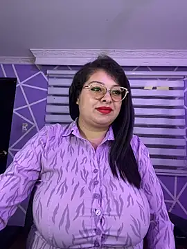 Snapshot of MiiaaJoness chatting on April 2026 04:58:02 PM MiiaaJoness online show from April 2026 04:58:02 PM