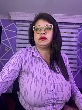 Snapshot of MiiaaJoness chatting on April 2026 09:15:02 PM MiiaaJoness online show from April 2026 09:15:02 PM