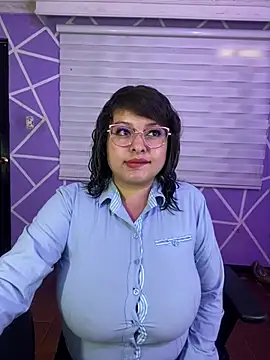 MiiaaJoness online show from July 2026 04:44:01 PM