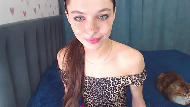 ChloeSunny online show from November 2025 02:27:01 PM