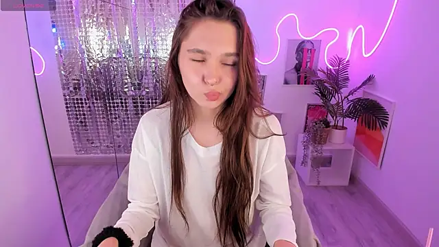 ChloeSunny online show from July 2026 06:09:01 AM