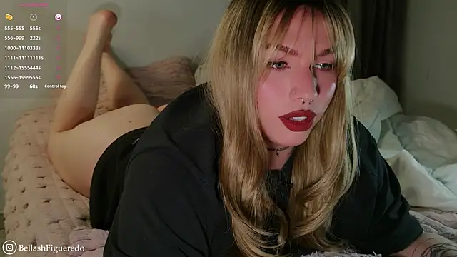 Snapshot of IsabellaFigueredo__ chatting on July 2026 09:49:01 AM IsabellaFigueredo online show from July 2026 09:49:01 AM