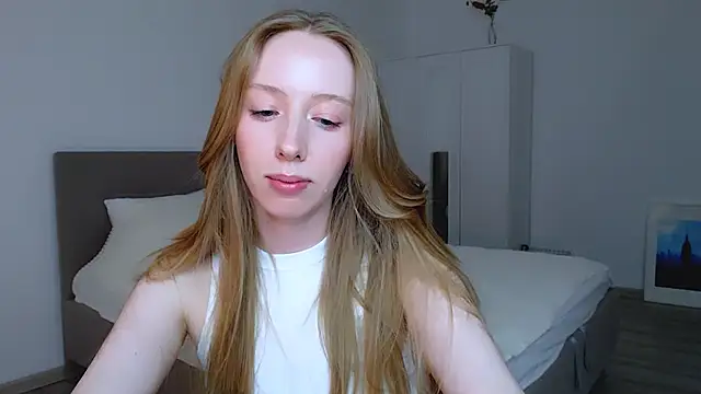 Luna insniity online show from December 2024 02:01:02 AM