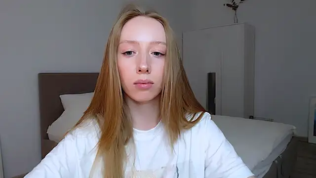 Luna insniity online show from December 2024 12:07:02 AM