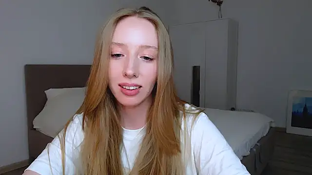 Luna insniity online show from December 2024 11:48:01 PM