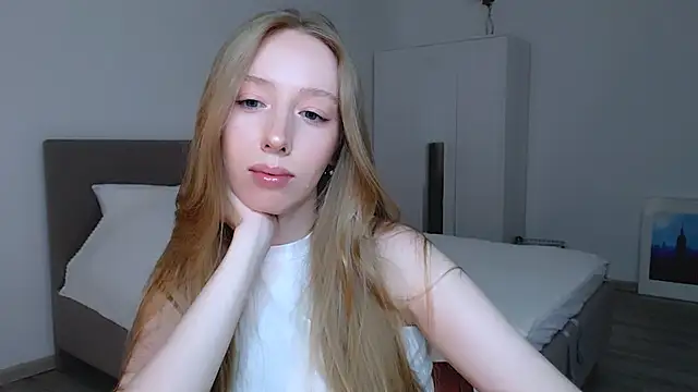 Luna insniity online show from January 2025 11:46:01 PM