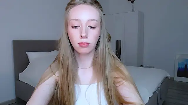 Luna insniity online show from January 2025 09:08:02 PM