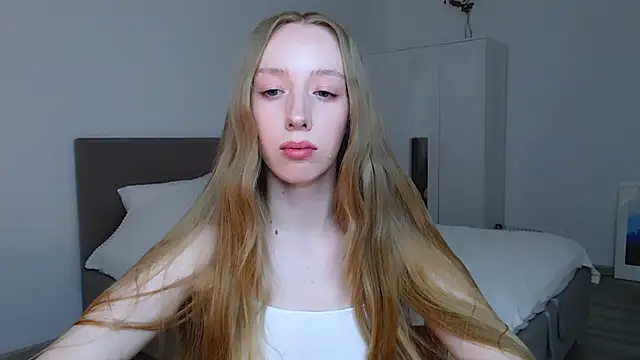 Luna insniity online show from March 2025 08:42:01 PM