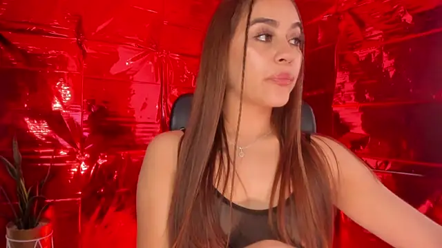 Snapshot of aliss_ev chatting on February 2025 10:26:02 PM aliss ev online show from February 2025 10:26:02 PM