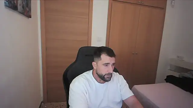 Snapshot of alex877x chatting on November 2025 01:44:02 PM alex877x online show from November 2025 01:44:02 PM