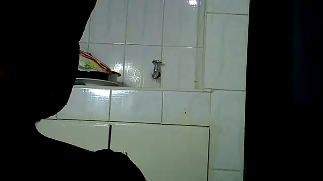 Enkarxx online show from March 2026 05:52:01 PM