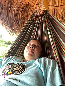 Snapshot of Dellyyymusic chatting on April 2026 09:12:01 PM Dellyyymusic online show from April 2026 09:12:01 PM