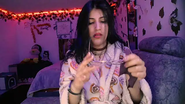 azahar  ziiz online show from January 2025 08:45:01 AM