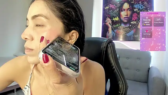 andykiuty online show from December 2025 04:02:01 PM