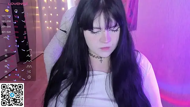 Snapshot of SelenaCute chatting on March 2026 11:16:01 AM SelenaCute online show from March 2026 11:16:01 AM