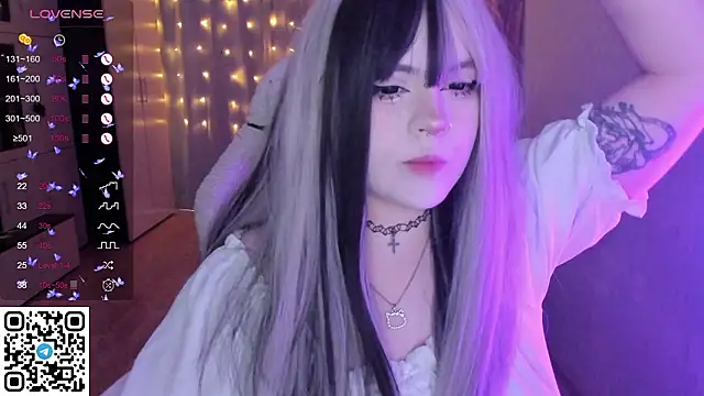 Snapshot of SelenaCute chatting on March 2026 05:59:01 AM SelenaCute online show from March 2026 05:59:01 AM