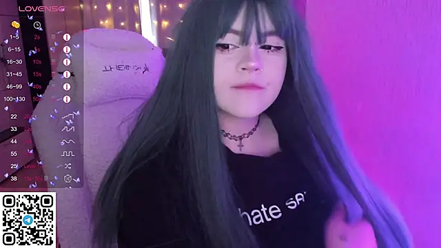 Snapshot of SelenaCute chatting on March 2026 05:34:01 AM SelenaCute online show from March 2026 05:34:01 AM