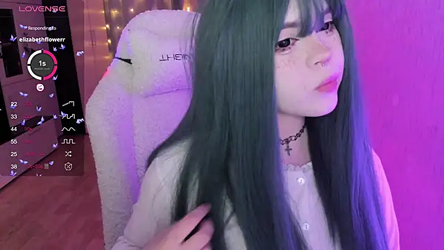 Snapshot of SelenaCute chatting on March 2026 05:45:02 AM SelenaCute online show from March 2026 05:45:02 AM