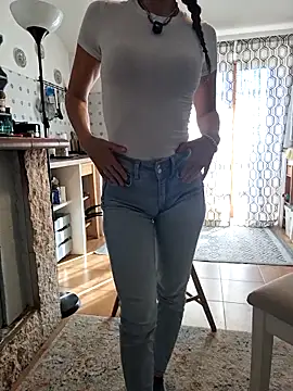 Silvia Zeno online show from April 2026 07:25:02 AM