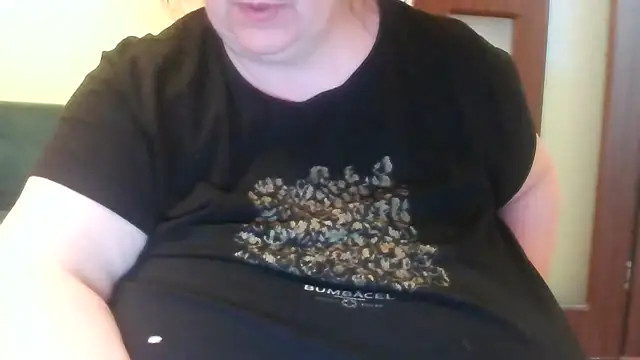 Snapshot of Nataliesbestjuggs chatting on March 2026 06:25:02 PM Nataliesbestjuggs online show from March 2026 06:25:02 PM