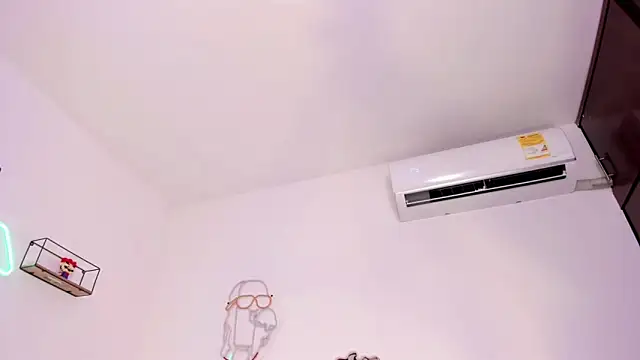 eileen tanihara online show from January 2025 08:22:01 AM