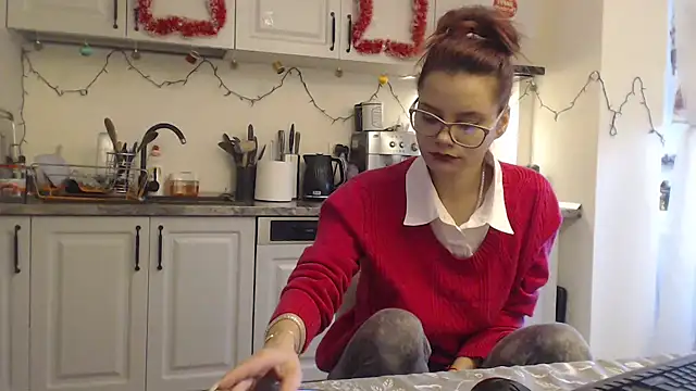 Snapshot of Tasty_Shape chatting on February 2025 07:54:02 AM Tasty Shape online show from February 2025 07:54:02 AM