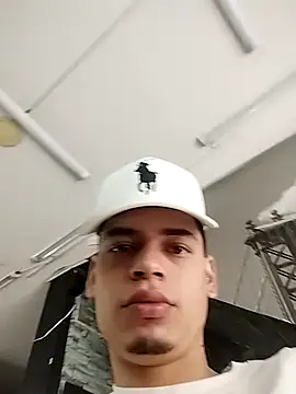 Snapshot of cristopher_maclean chatting on April 2026 02:47:01 PM cristopher maclean online show from April 2026 02:47:01 PM