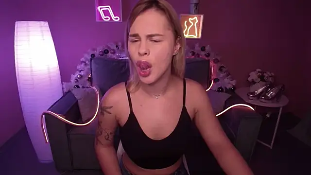 RikaRaily online show from December 2024 05:47:01 AM