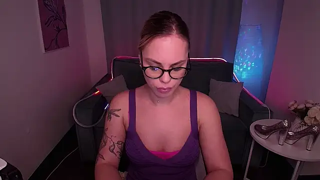 RikaRaily online show from March 2025 09:06:01 AM