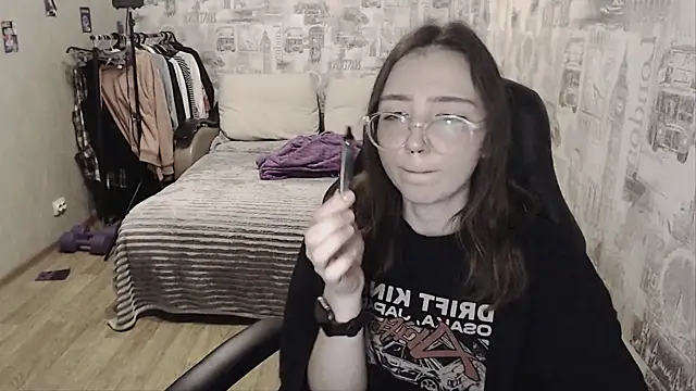 Snapshot of AmeliaKamishiro chatting on December 2024 01:22:02 PM AmeliaKamishiro online show from December 2024 01:22:02 PM