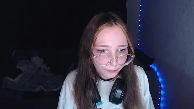 Snapshot of AmeliaKamishiro chatting on October 2025 09:12:02 PM AmeliaKamishiro online show from October 2025 09:12:02 PM