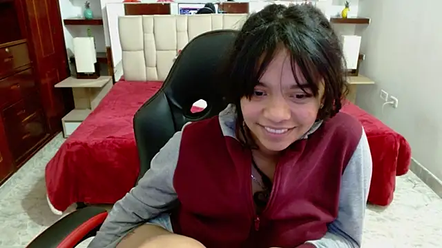 laureentt  online show from March 2025 09:23:02 AM