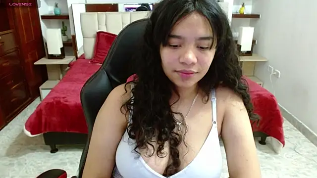 laureentt  online show from March 2025 03:12:01 AM