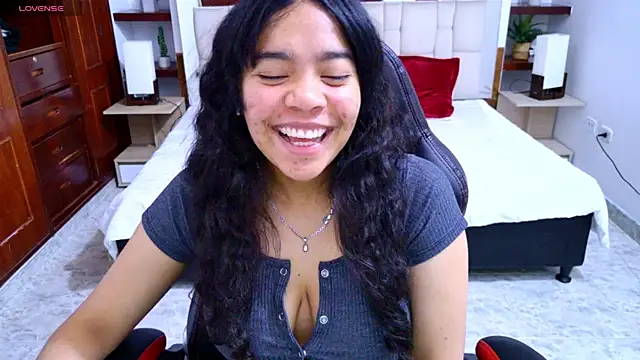 laureentt  online show from September 2025 03:06:01 AM