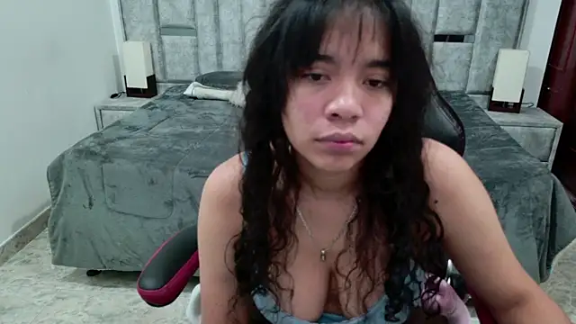 laureentt  online show from June 2026 03:09:02 AM