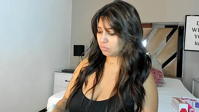 sharlott18 online show from December 2024 10:50:02 AM